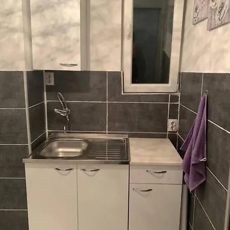 Bsk Apartman Скоп'є